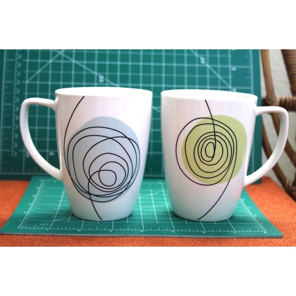 Corelle Coordinates Porcelain Mugs Set of 2 Scribble Swirl Green Blue MCM Style